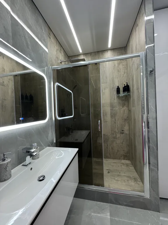 Престижная новая квартира рядом с парком победы