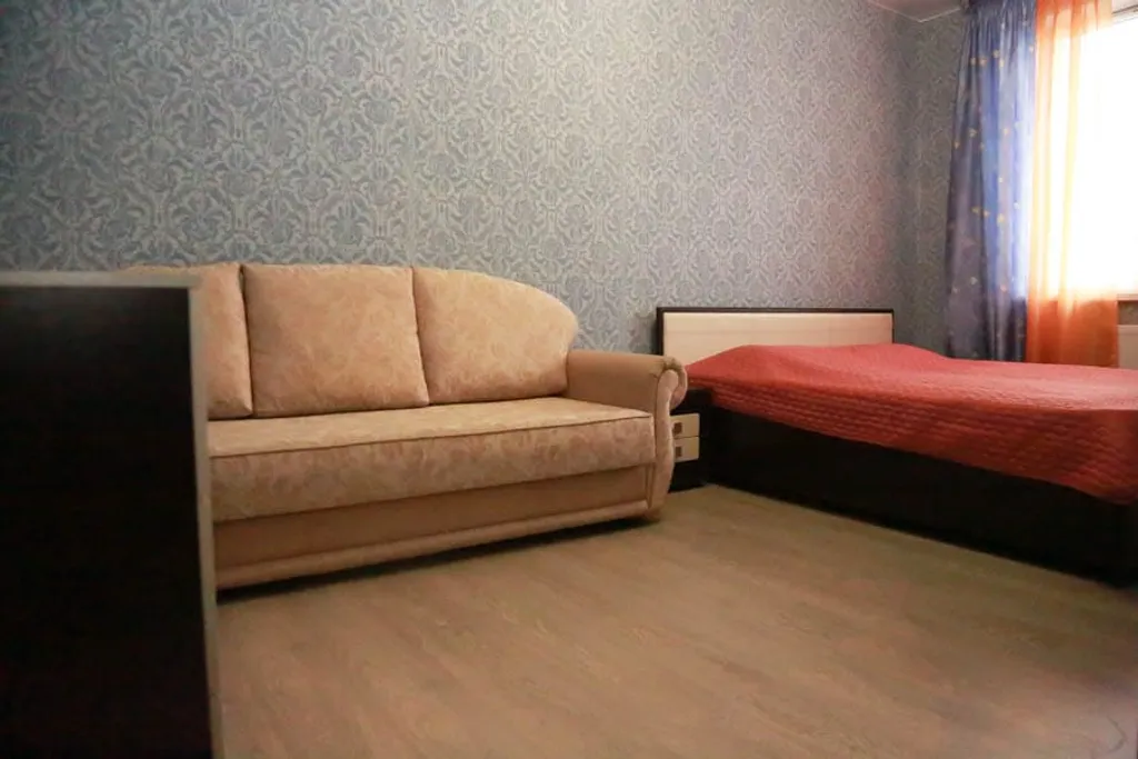 Новая трёхкомнатная квартира в тихом центре