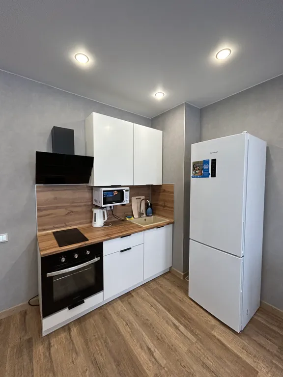 Евро двухкомнатная квартира около Меги