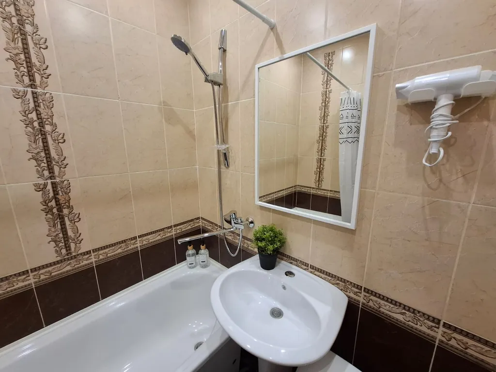 Квартира с центре Нефтяников