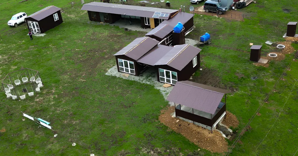 Уютные коттеджи с видом на Эльбрус