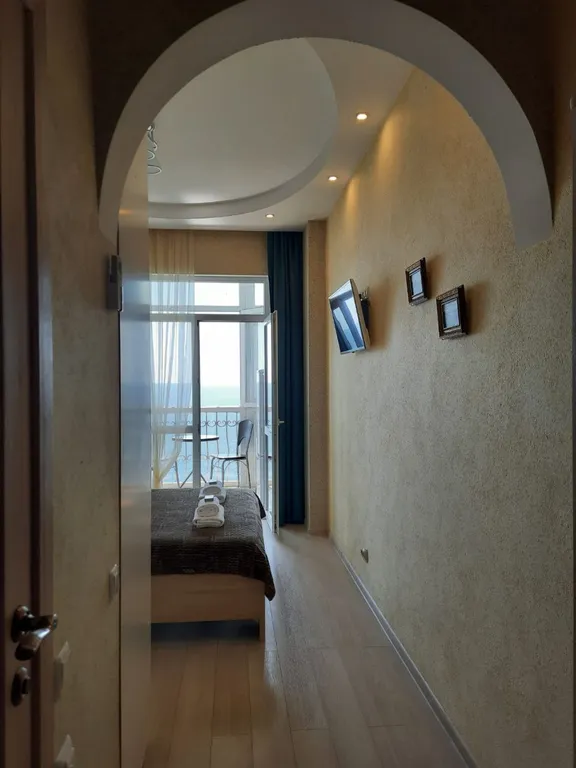 Лазурный Батилиман в 150 метрах до пляжа