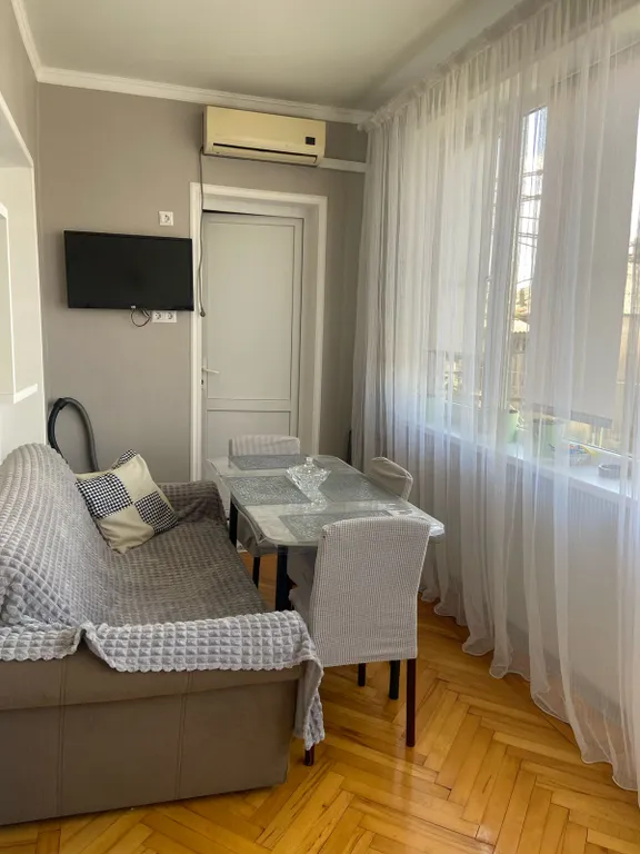 Заходи и живи