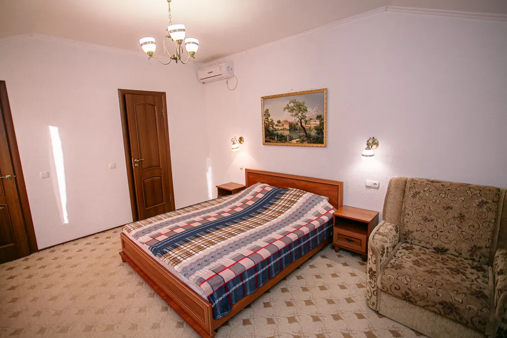 Квартира Двухкомнатный номер — аренда посуточно в Керчь