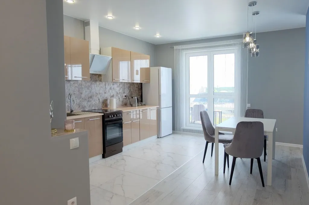 Уютная студия с большой панорамной лоджией