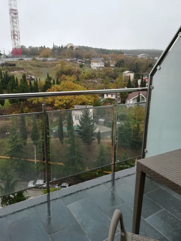 Квартира Квартира Cтудия в жилищном комплексес видом на горы и море — Алушта