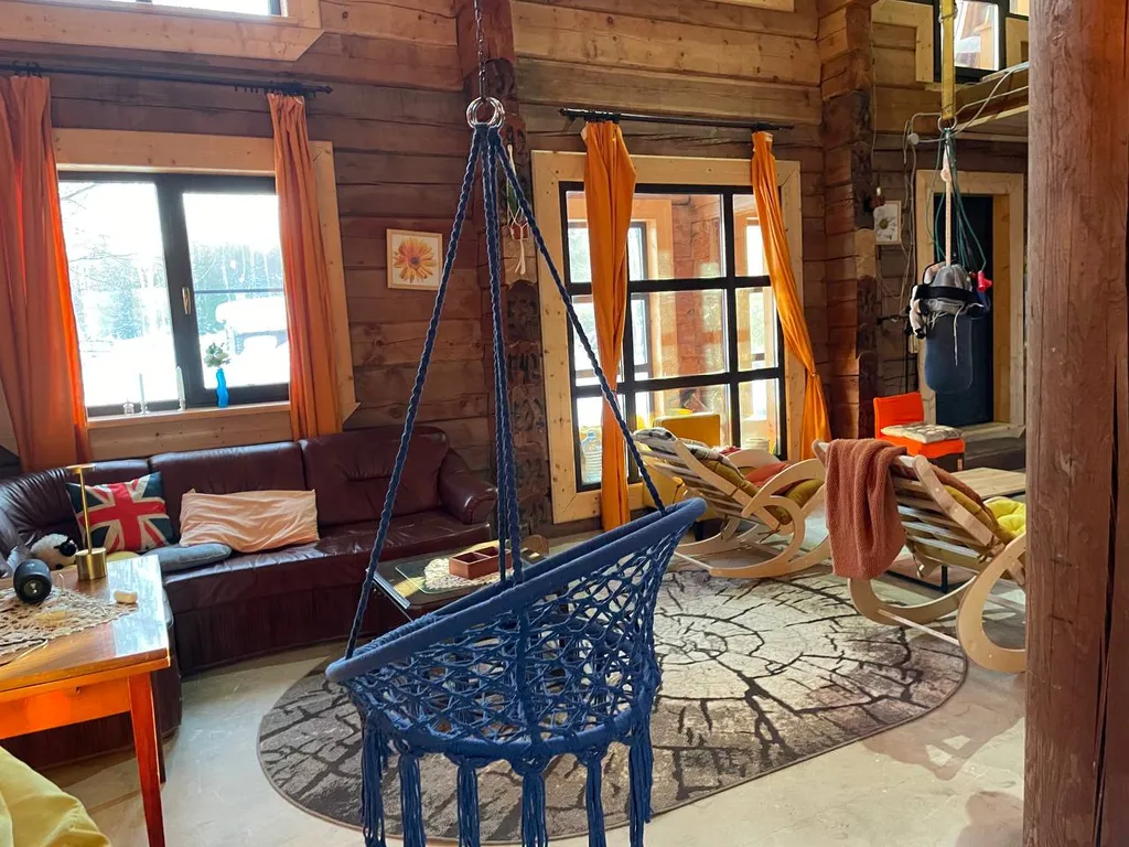 Атмосферный уютный экокоттедж из кедра с прудом