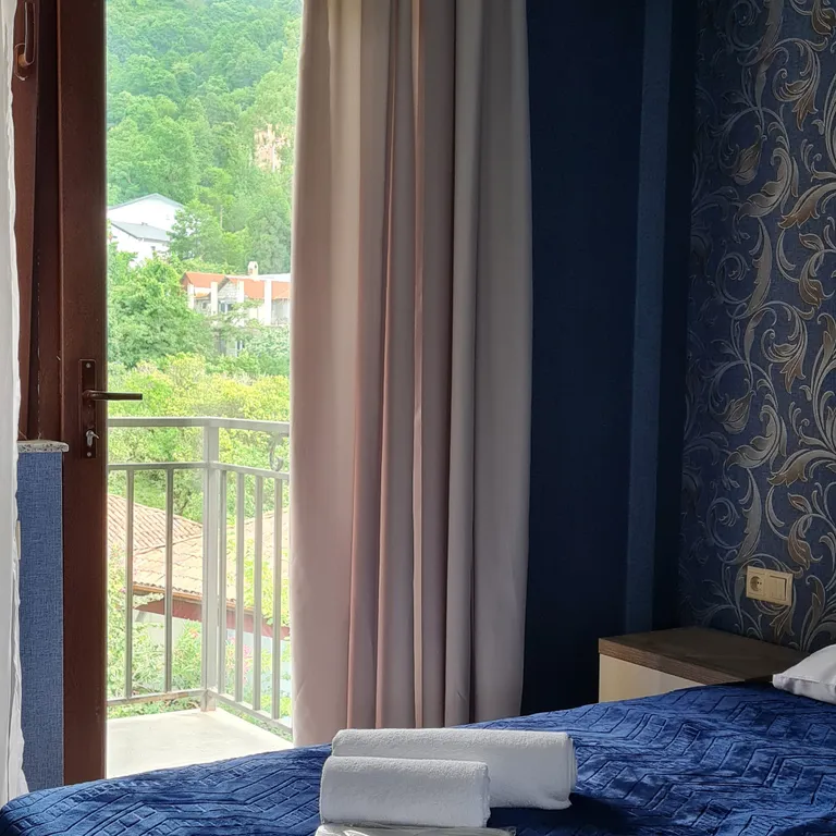 Уютная студия на вилле в Гонио у подножья горы