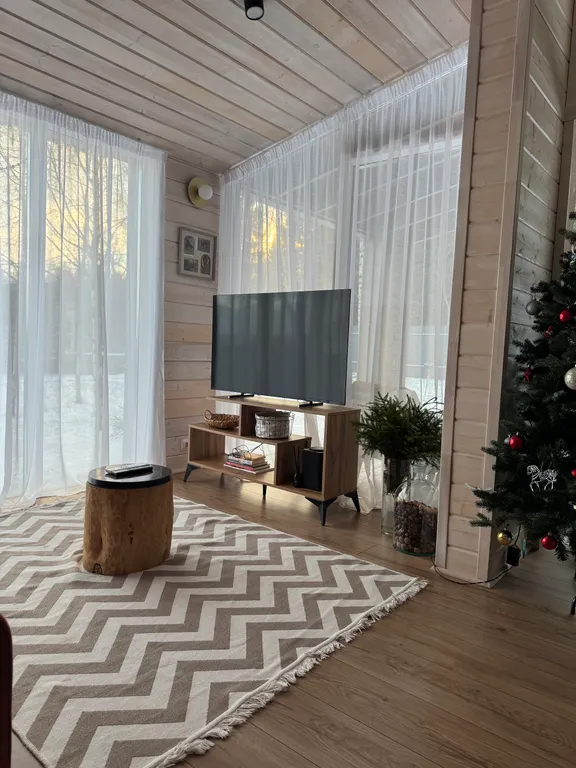 Коттедж Уютный дом на опушке леса с баней и сибирским банным чаном — Москва