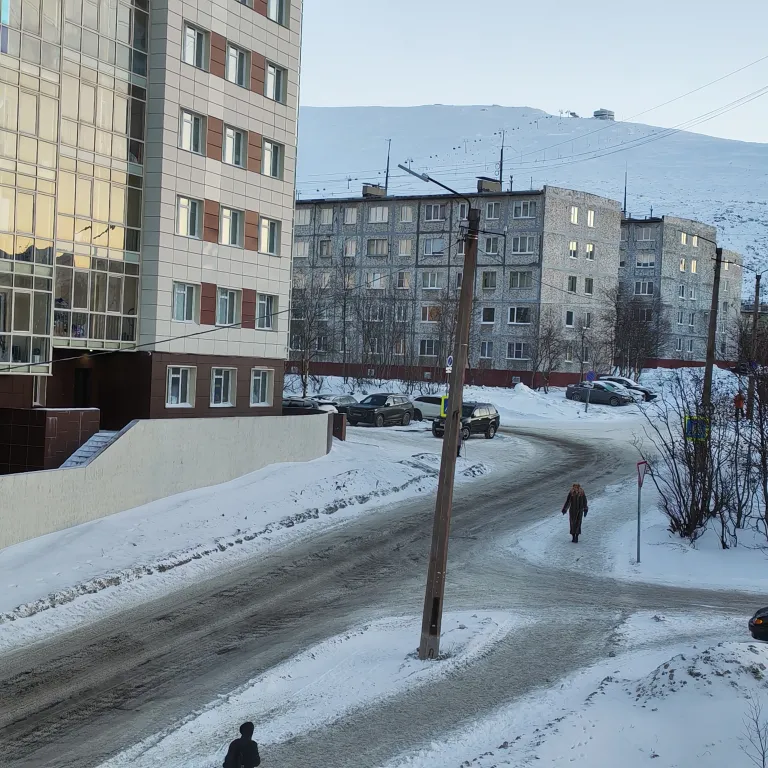 Квартира Бюджетная квартира "Дёшево и СерДЕЧНО". — Кировск