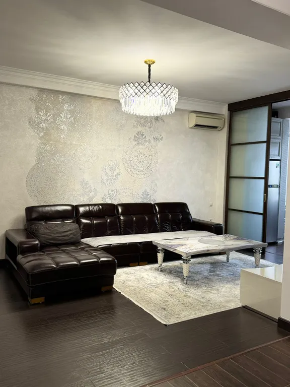 Уютная квартира в центре города с видом на море