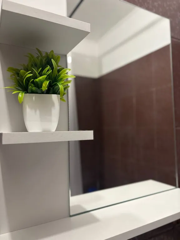 Теплая, просторная, уютная однокомнатная квартира с горячей водой