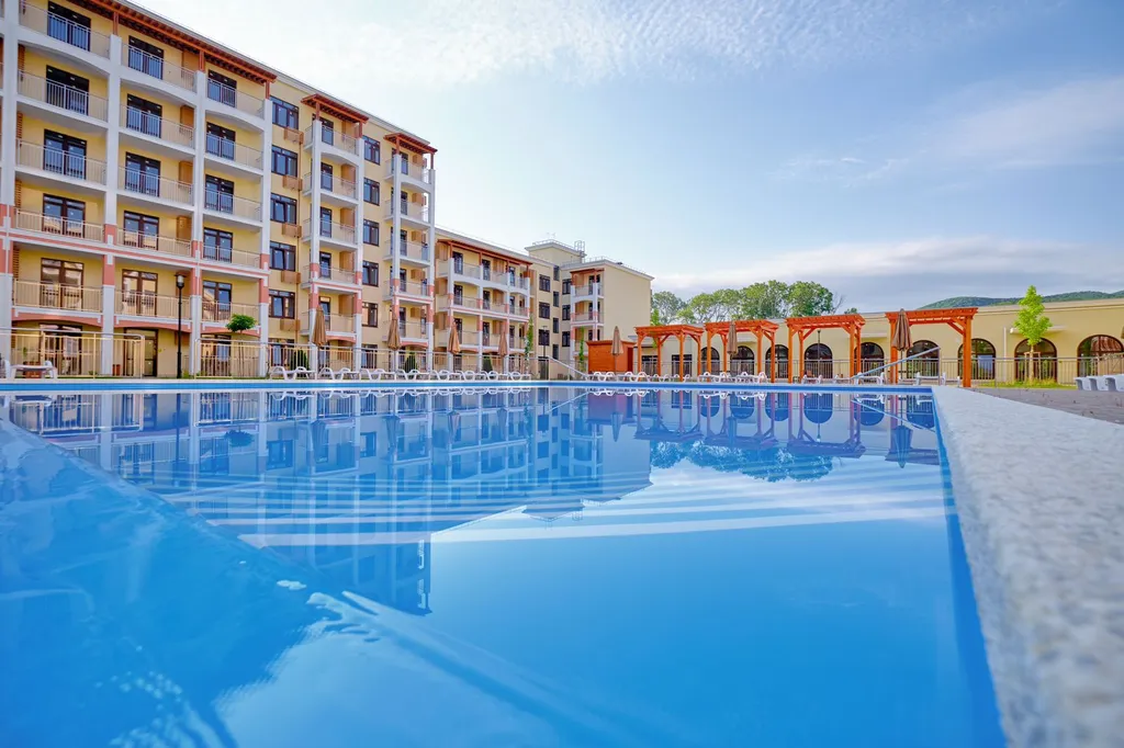 298 Квартира с бассейном на 4 человека