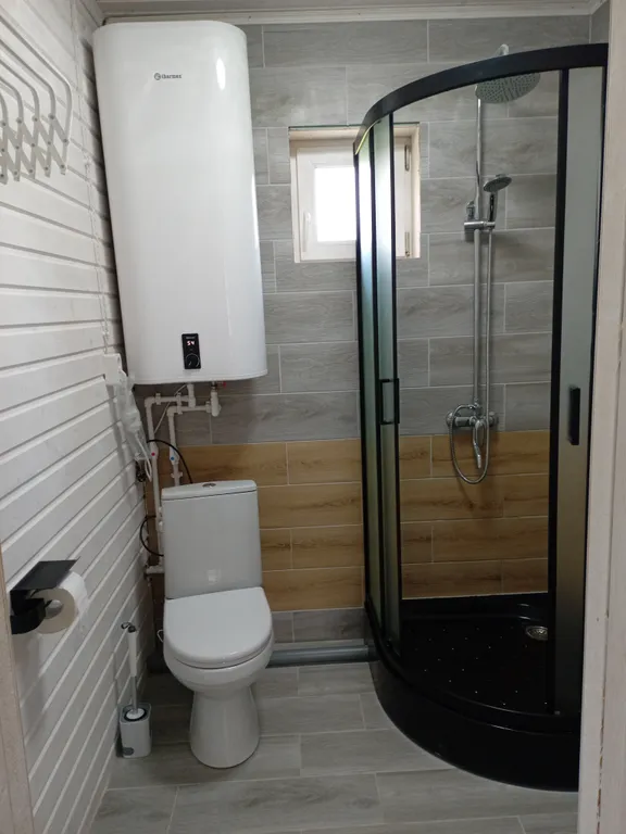 Дом у леса недалеко от песчаного пляжа