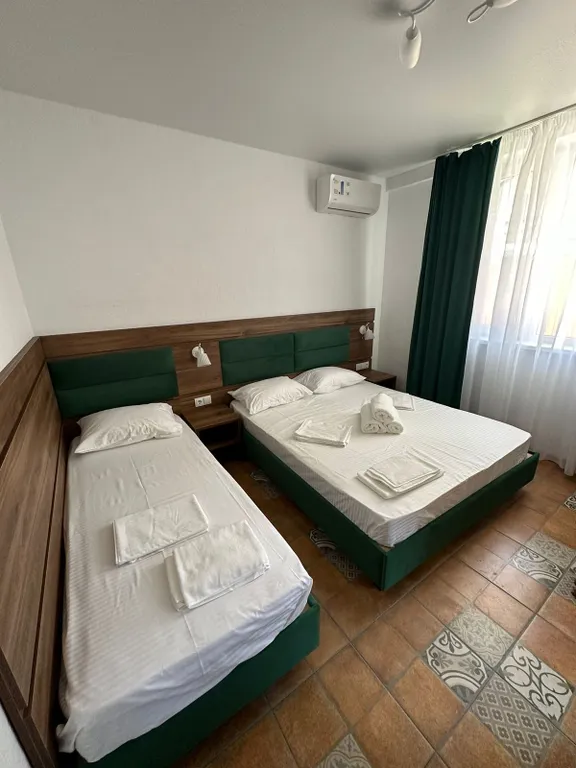 Квартира Апартаменты с кухней, 5 человек — аренда посуточно в Береговое (Феодосия)