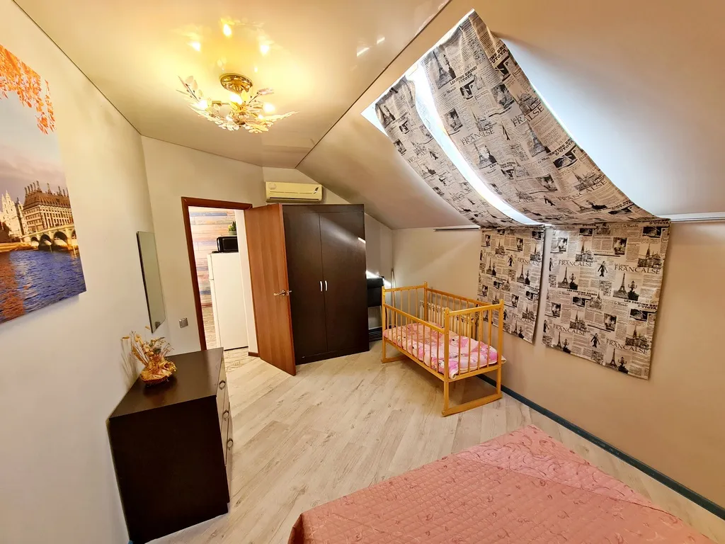 Коттедж у моря со своим двором до 11 человек, беседка, костровая чаша.