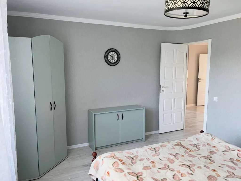 Апартаменты для большой семьи у моря в центре курортного города