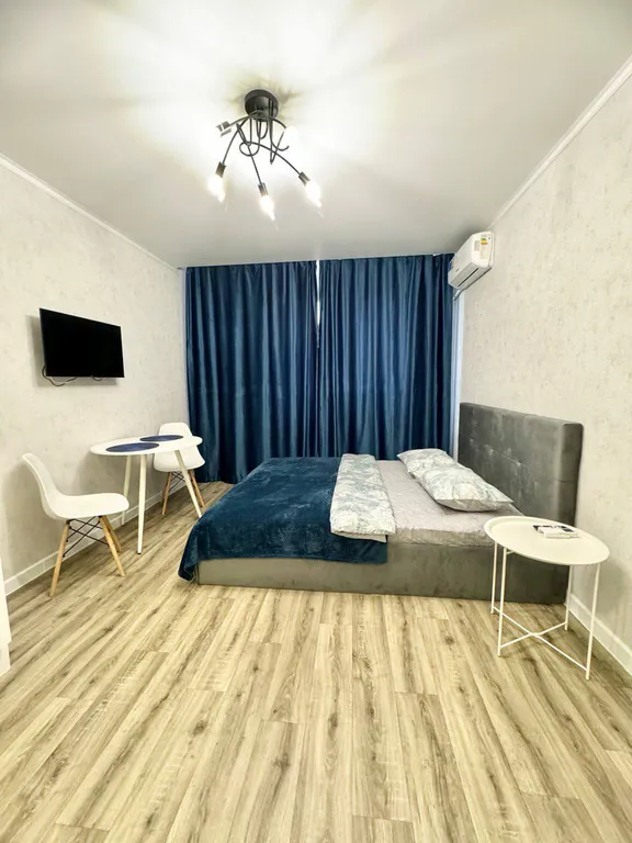 Студия для двоих рядом с Городом Еды в современном районе города