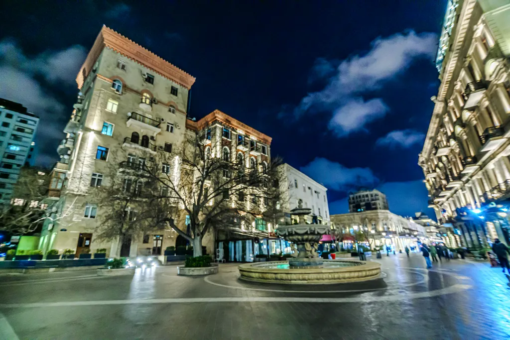 Квартира Cucla Apartment Targovu — аренда посуточно в Баку