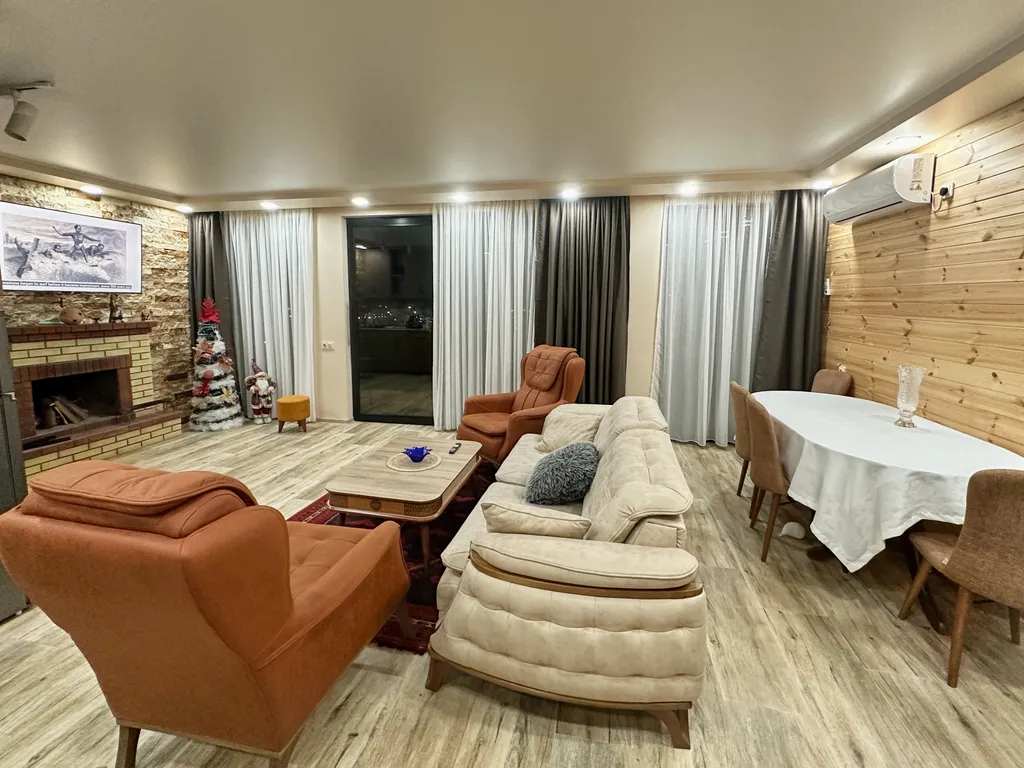 Коттедж с видом на город — аренда посуточно в Батуми