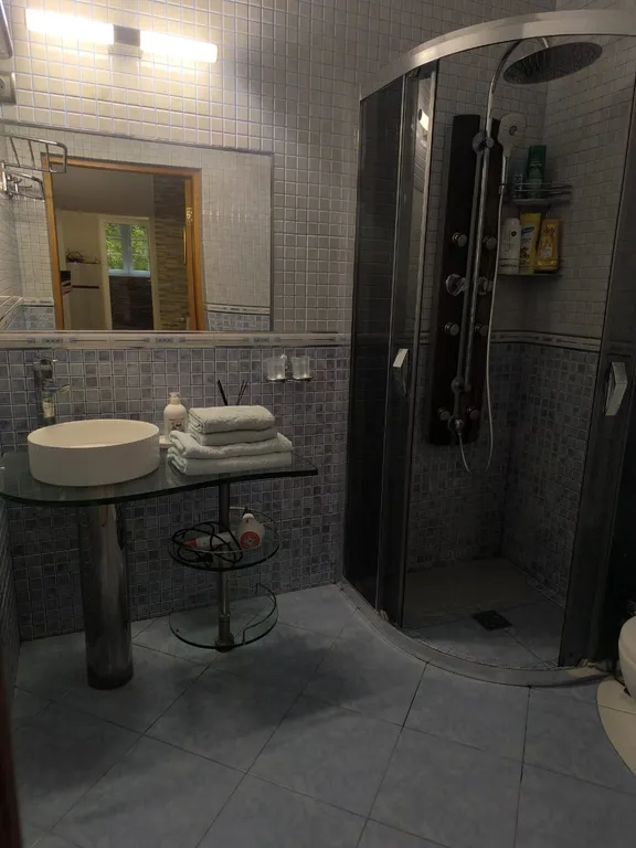 Просторная двухкомнатная квартира в курортном городе