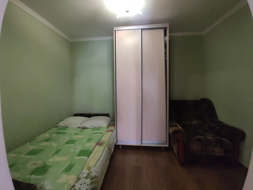 Двухкомнатные апартаменты около набережной Горького