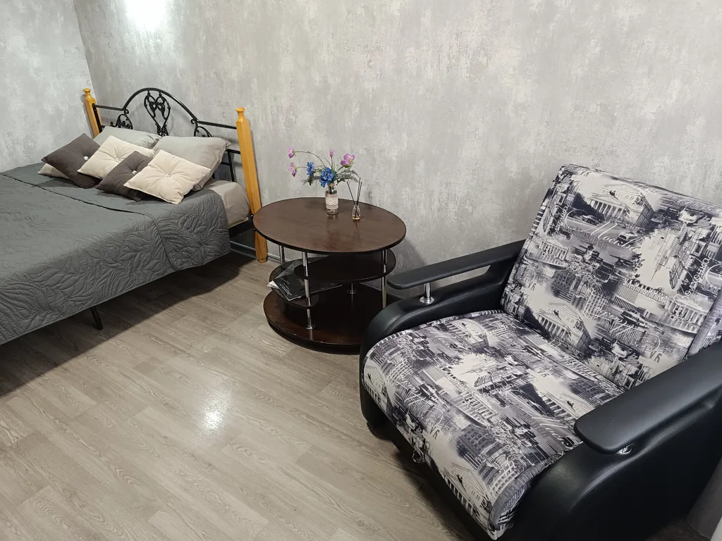 Отличная двухкомнатная квартира рядом с ЦУМом и Дворцом Спорта