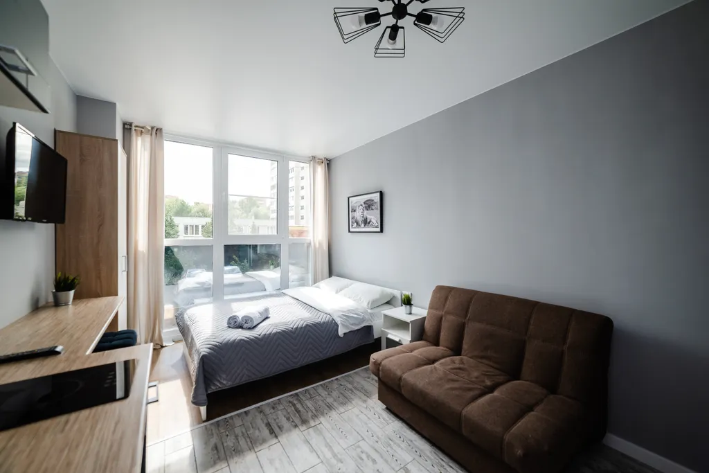 Студия с евроремонтом в центре