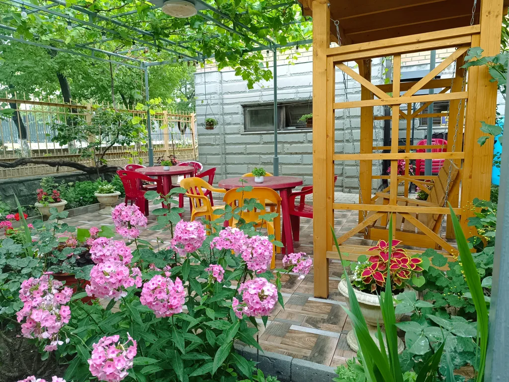 Коттедж Дом утопающий в зелени и очень уютный — Геленджик