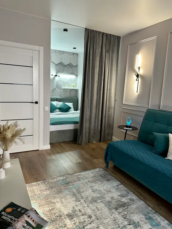 Комфортные апартаменты с видом на Дубовую рощу