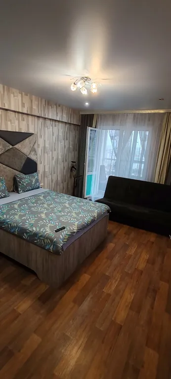 Квартира возле ТЦ Аура