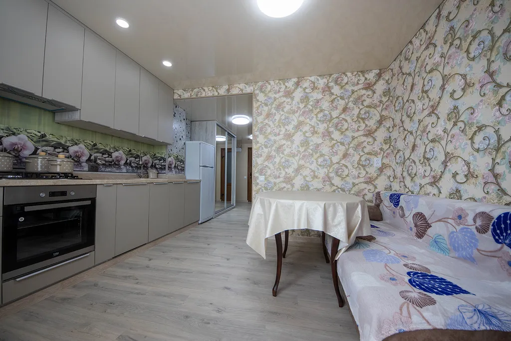 Квартира Просторная квартира для летнего отдыха в Феодосии — Феодосия