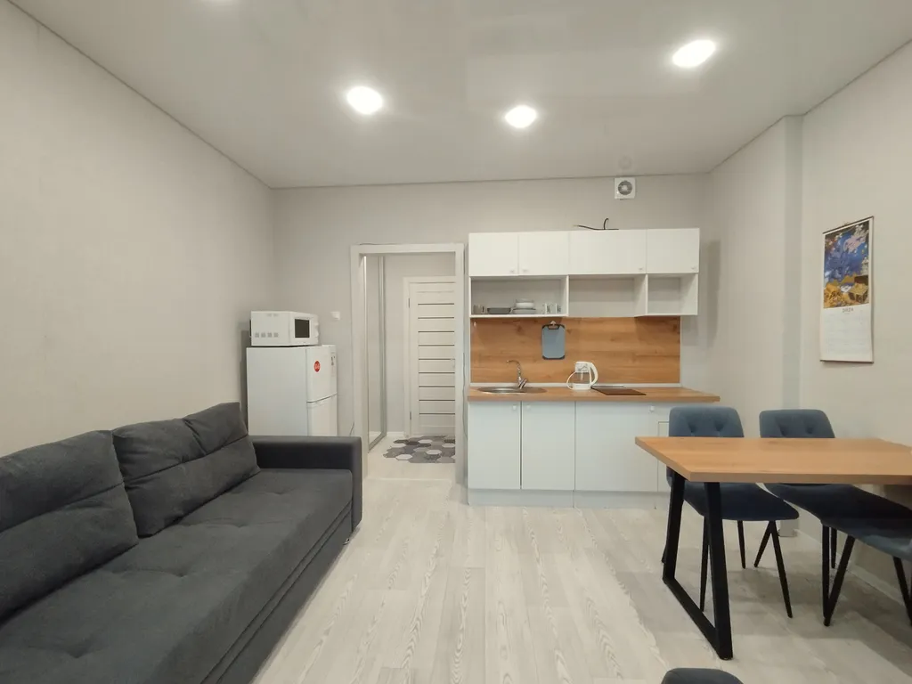 Студия с видом на озеро