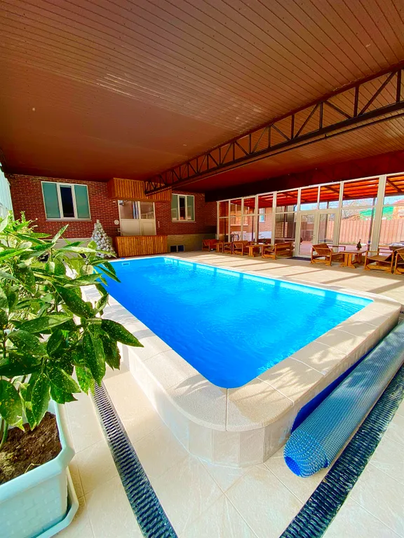 Апартаменты с теплым бассейном