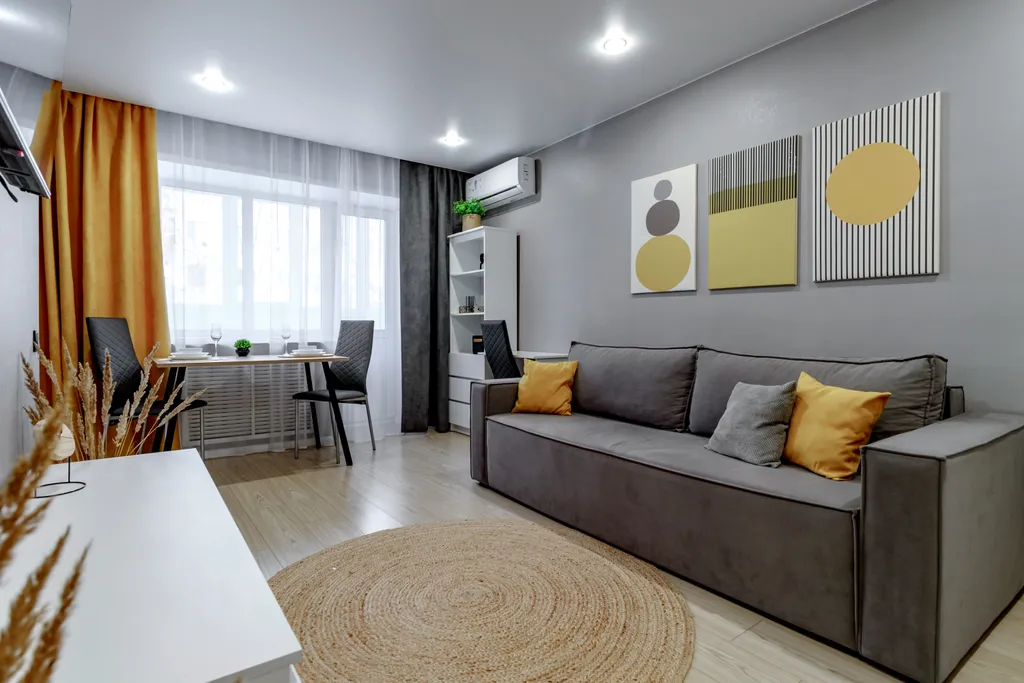 Двухкомнатная квартира у ЖД вокзала