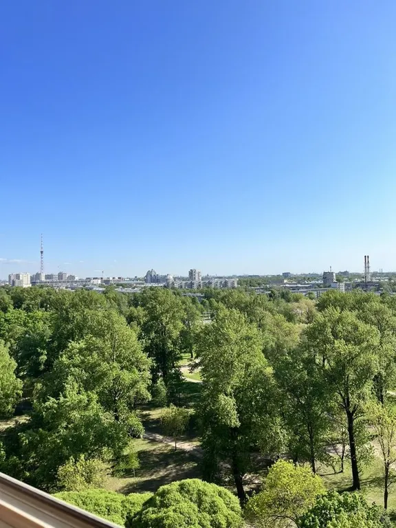 Видовая 2-комнатная квартира рядом с метро