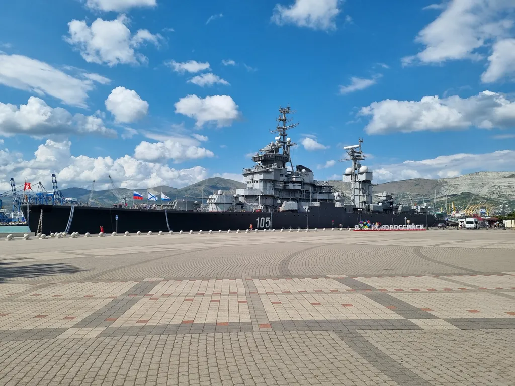 Квартира Уютная квартира с закрытой парковкой и бесперебойным водоснабжением — Новороссийск