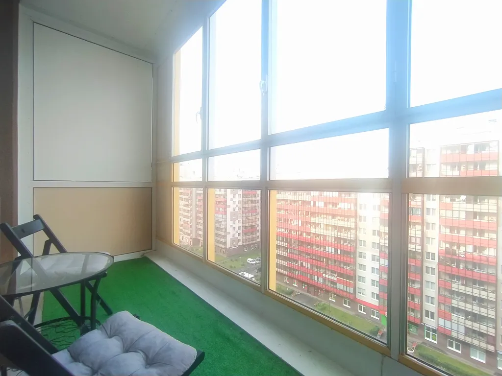 Семейные апартаменты с панорамным балконом