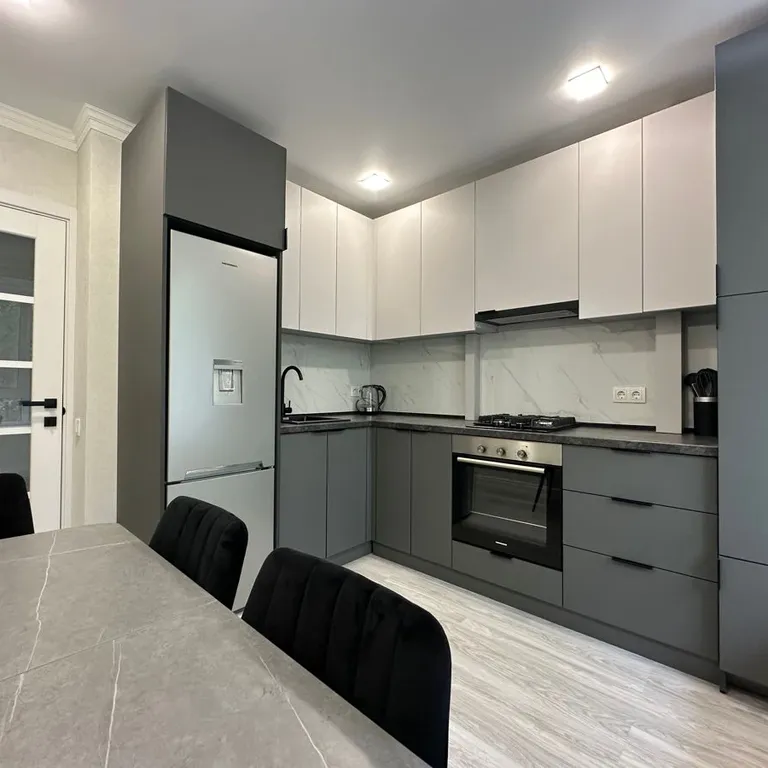 Апартамент Люкс класса в самом центре Алматы