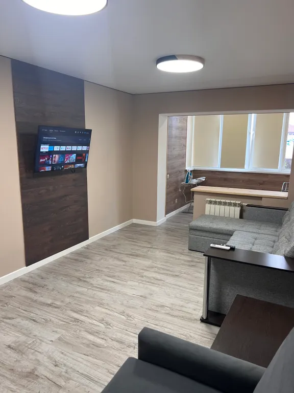 Трехкомнатная квартира в центре Кудепсты