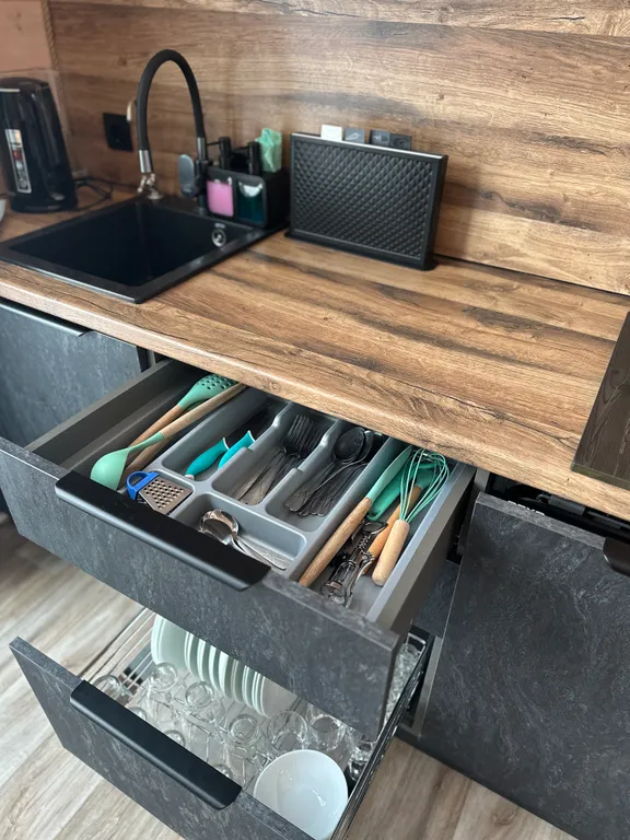 Уютный дом с красивым видом на зелёную гору