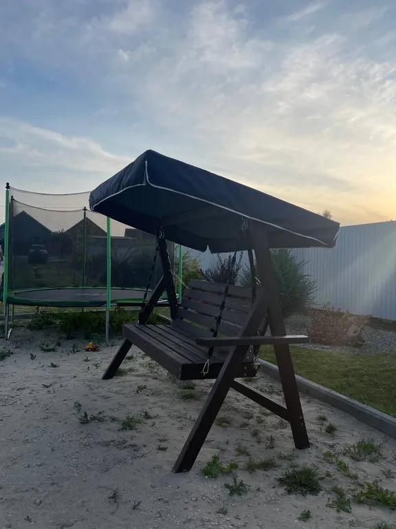 Шале на берегу реки с банным чаном и дровяной баней