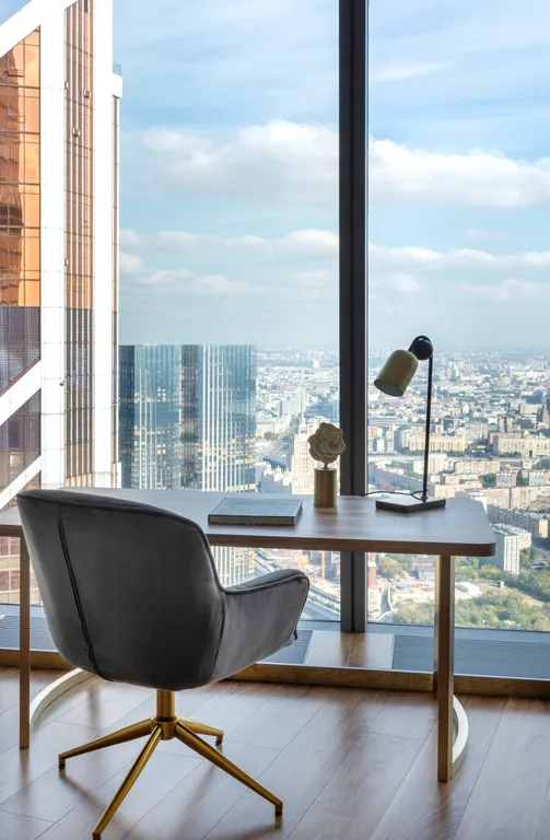 Роскошный апартамент Табрис на 81 этаже с ванной у окна в спальне