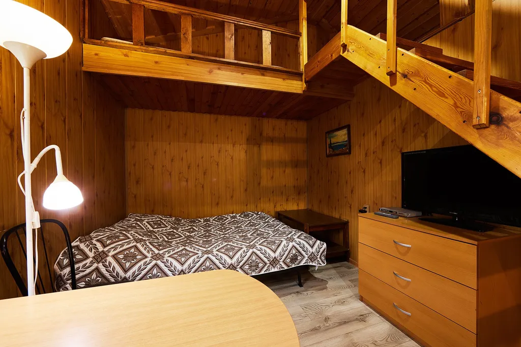 Коттедж на берегу озера