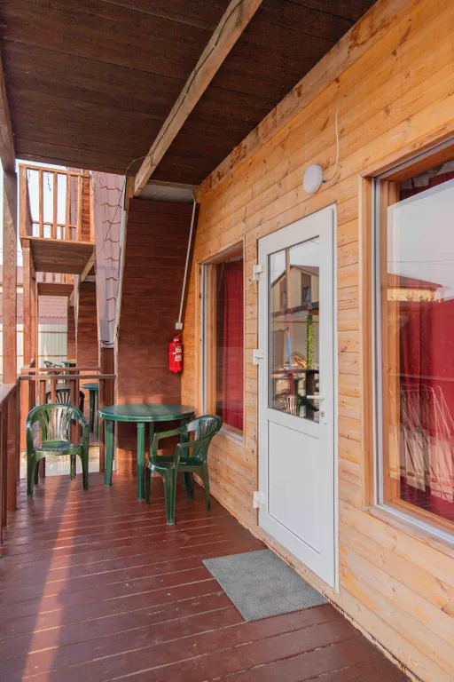 Коттеджи с баней и теплым бассейном