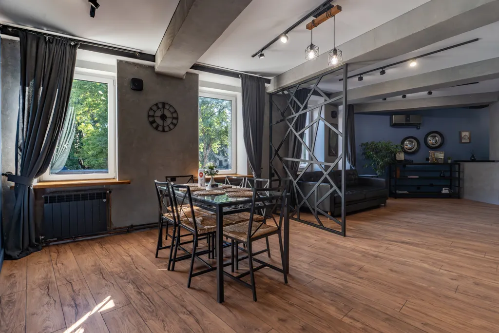 Просторные апартаменты Jail Apart в центре