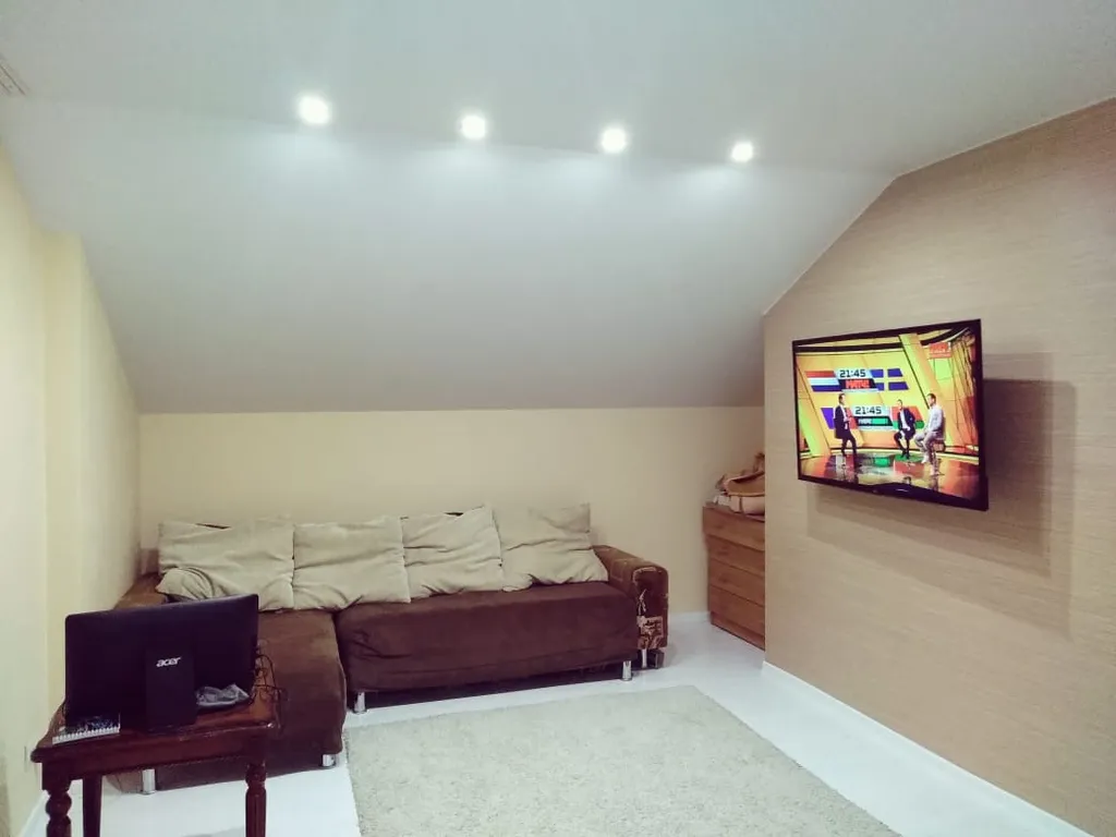 Квартира Квартира в частном доме в центре Адлера — Адлер