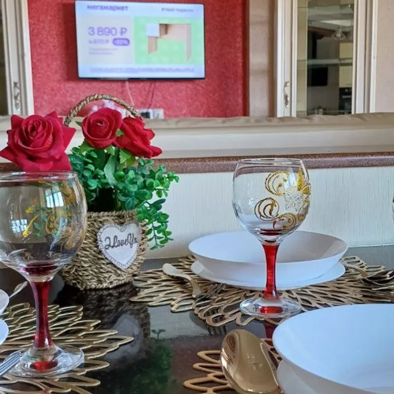 Трёхкомнатная квартира RichHouse на Новосёлов 8