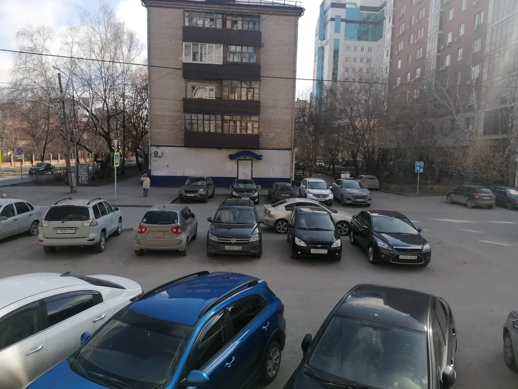 Квартира Квартира с новым ремонтом в центре города — Тюмень
