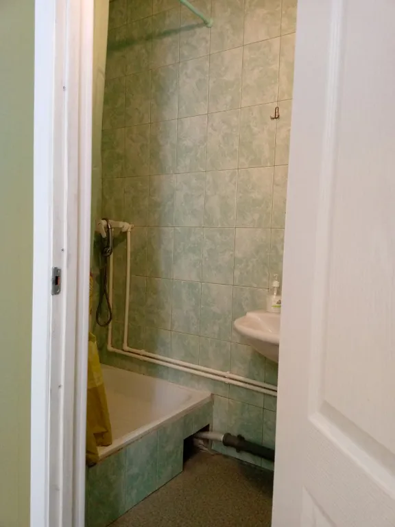 Дом на пляже озера